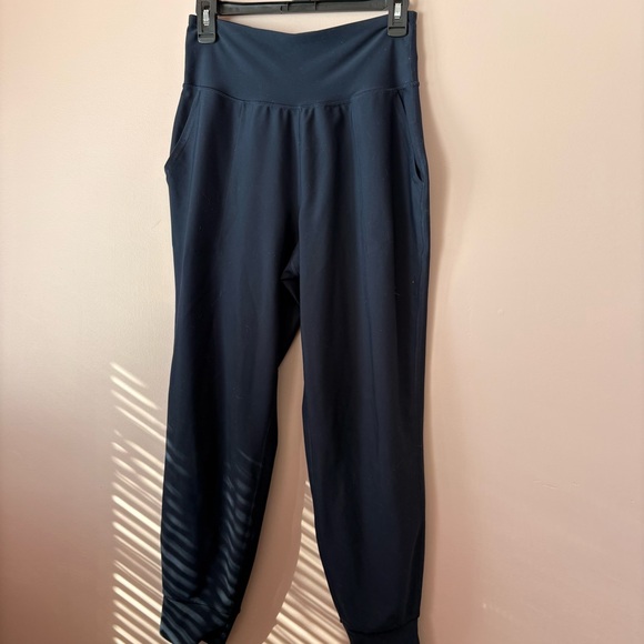 Old Navy Pants - 💚Old Navy Navy High-Rise Jogger